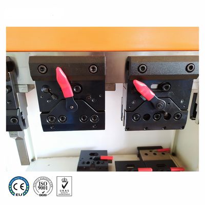 Punch Holder Tekan Rem Alat Bending Clamp Punching Clamp 150mm 1000kN/M